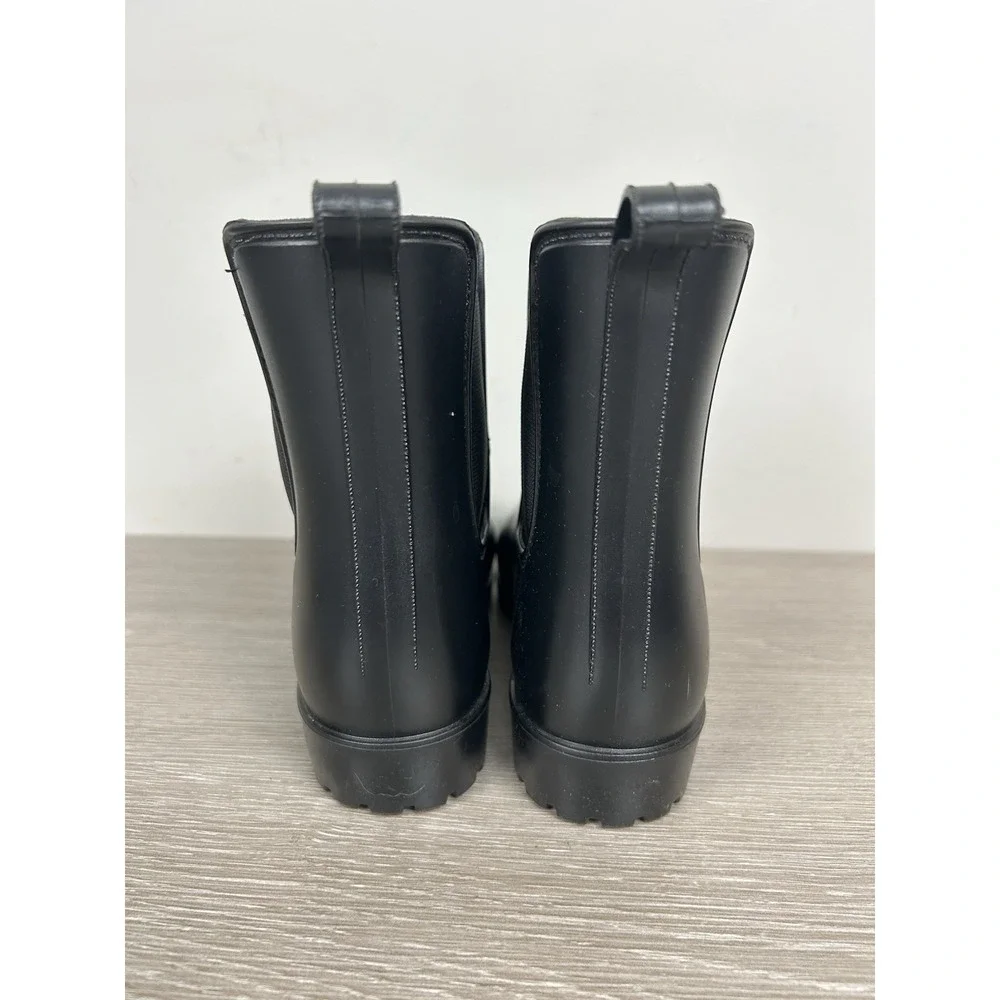 A New Day Women's Chelsea Black Pull On Flats Rain Boots Size 6 Waterproof EUC